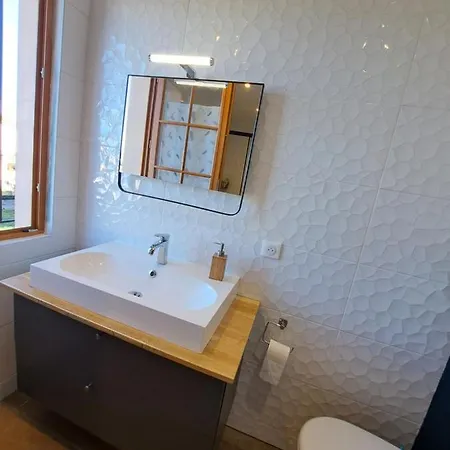 Apartment T2 Avec Terrasse *