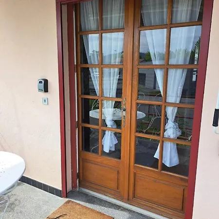 T2 Avec Terrasse * אולורן-סנט-מארי