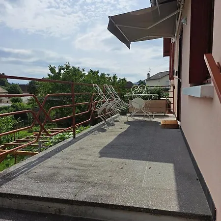 T2 Avec Terrasse Apartment Oloron-Sainte-Marie